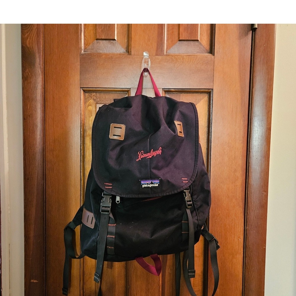 Patagonia Arbor Pack‎ 26L Backpack Black Leinenkugel's Logo Rucksack 47956